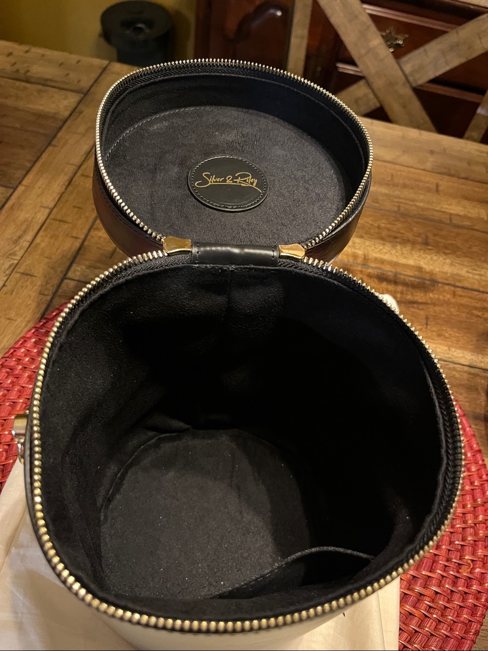 Silver& Riley Purse - Picture 8 of 8